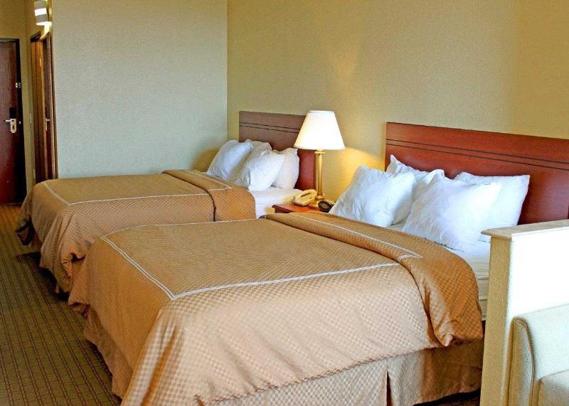 Quality Suites Temple Ngoại thất bức ảnh