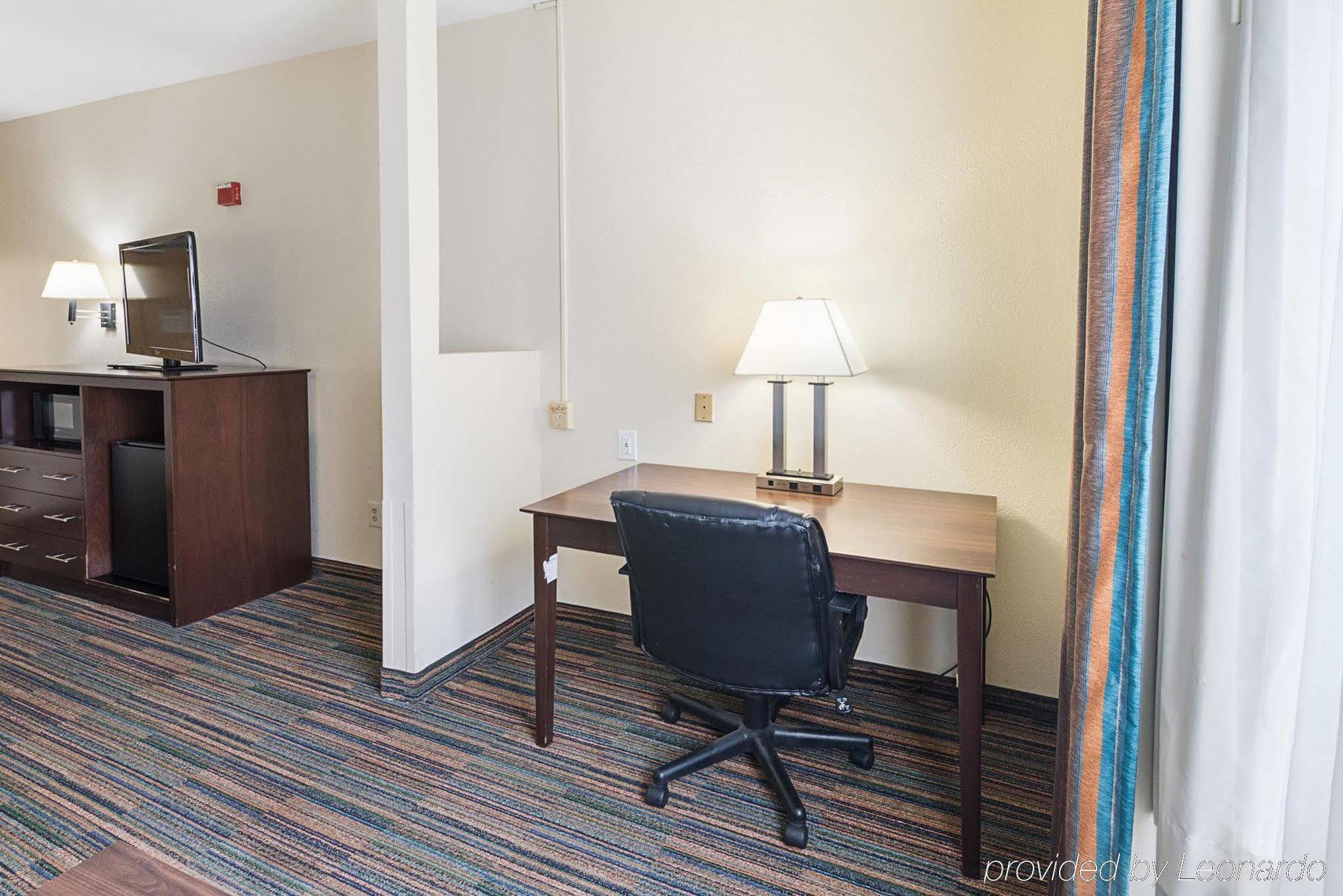 Quality Suites Temple Ngoại thất bức ảnh